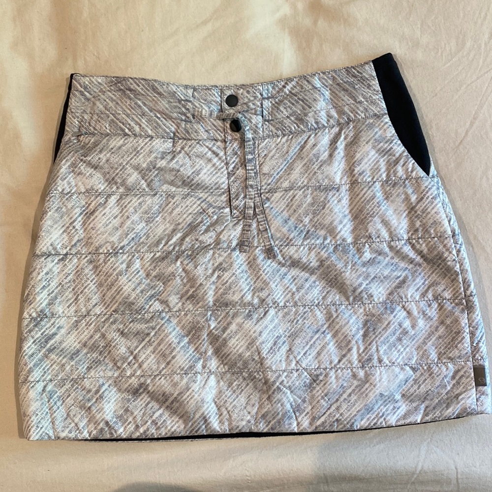 Mountain Hardwear quilted puffy skirt